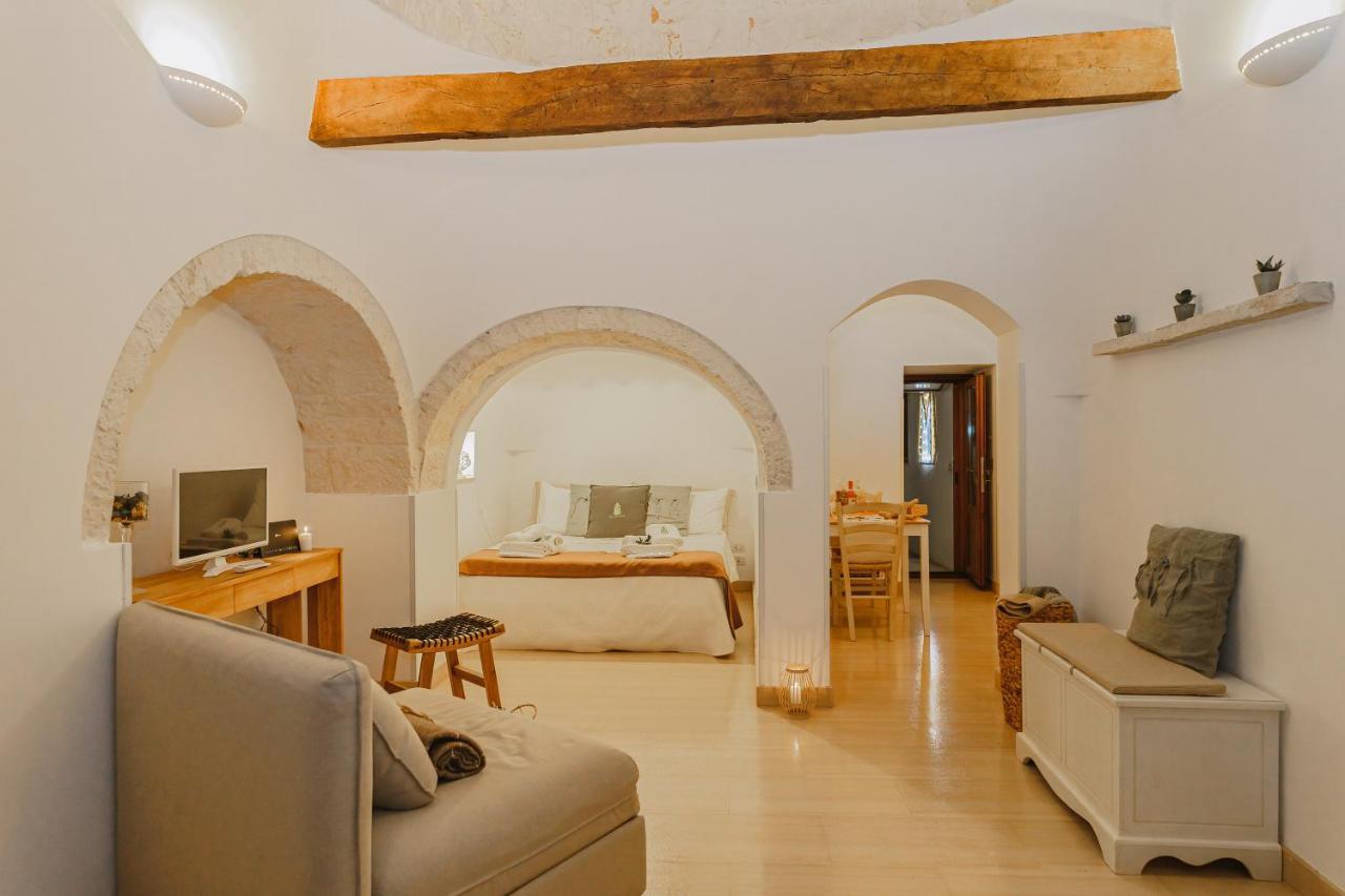 Milestones Modern Suite Trullo Jacuzzi Spa & Relax ألبيروبيللو المظهر الخارجي الصورة