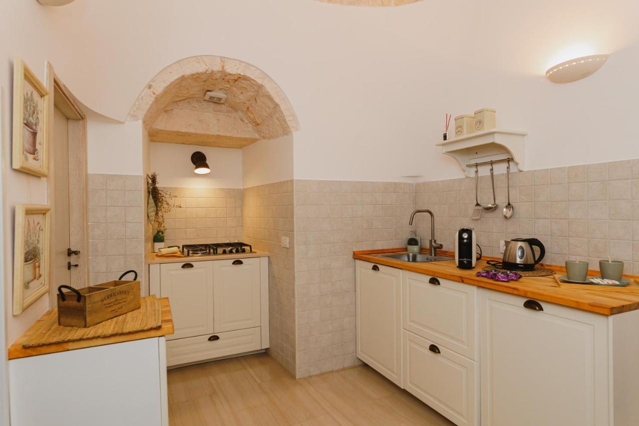 Milestones Modern Suite Trullo Jacuzzi Spa & Relax ألبيروبيللو المظهر الخارجي الصورة